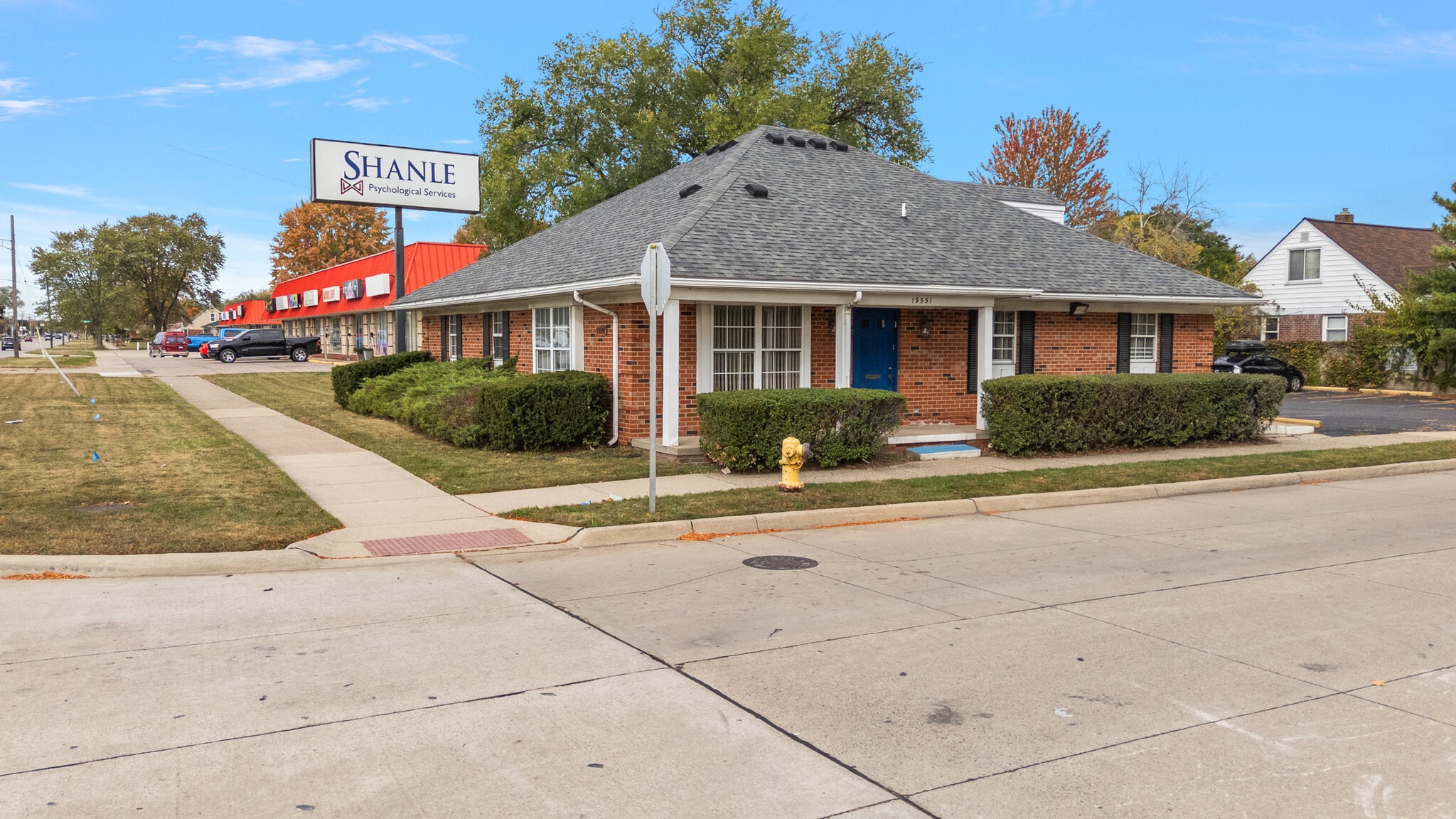 19551 E 10 Mile Rd, Roseville, MI for Sale