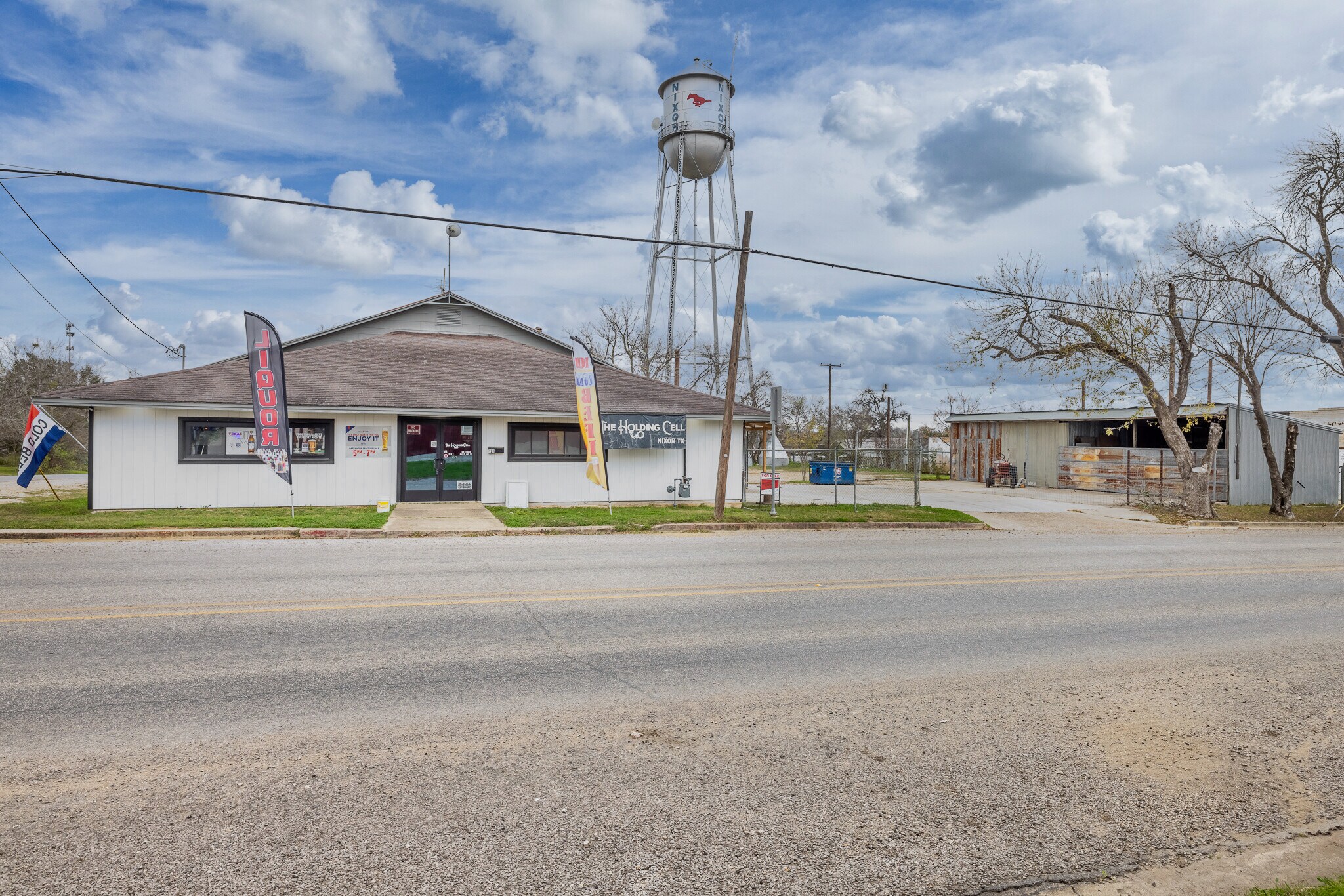 120 W 3rd St, Nixon, TX for Sale
