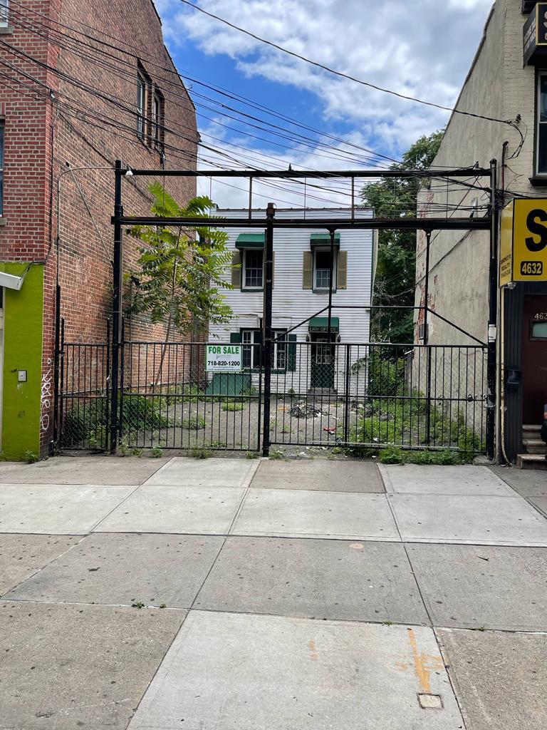 4634 White Plains Rd, Bronx, NY for Sale