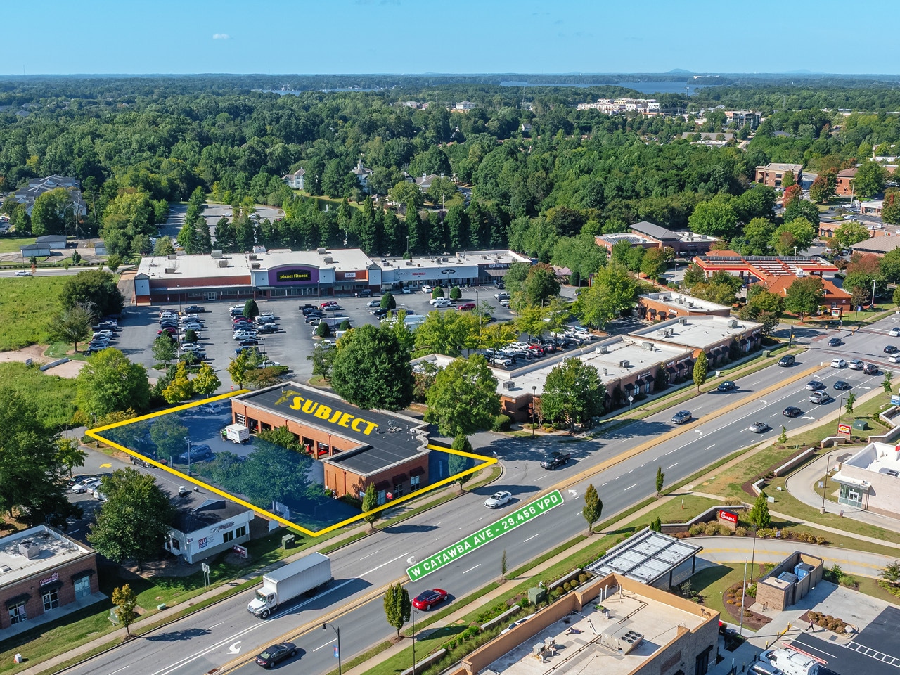 20110 W Catawba Ave, Cornelius, NC for Sale