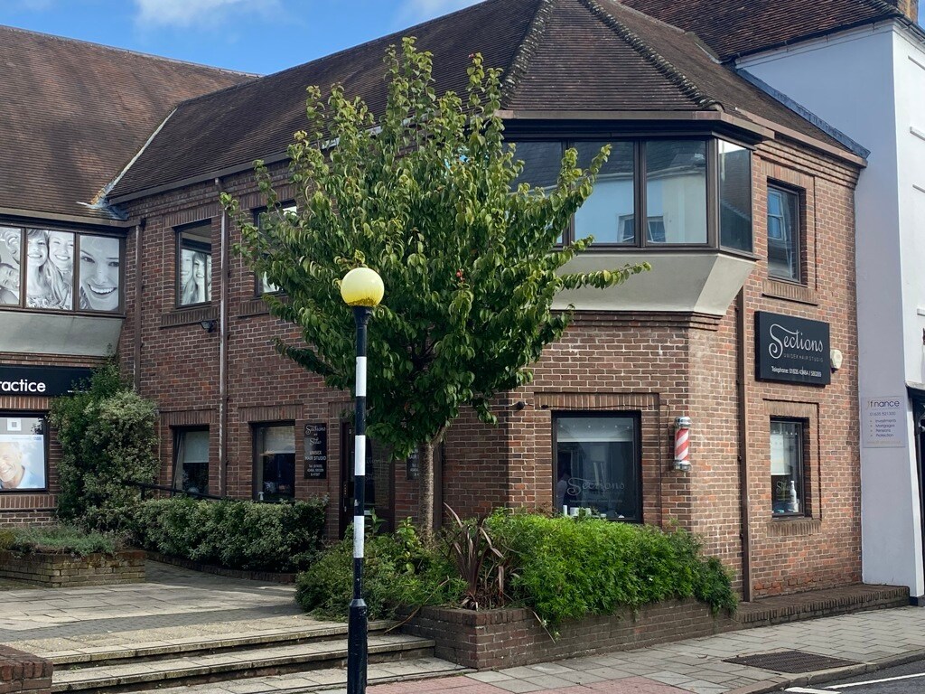 6 London Rd, Newbury, BKS for Rent