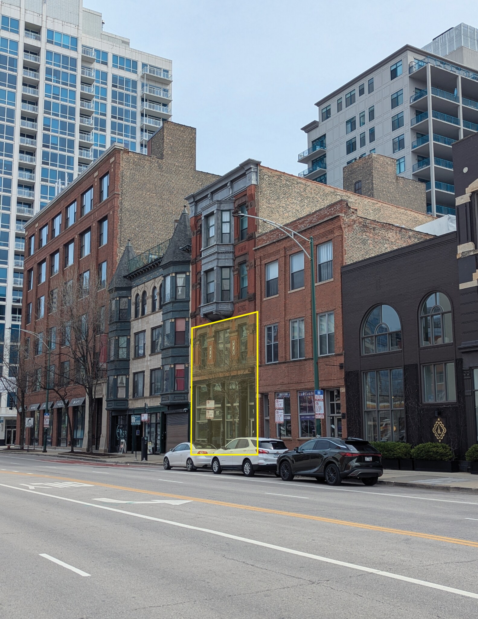 357 W Chicago Ave, Chicago, IL for Rent