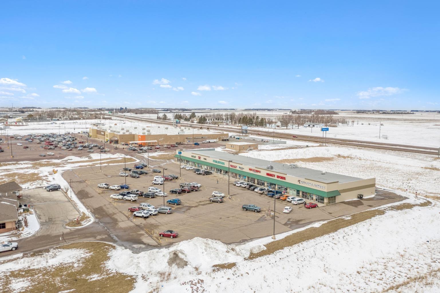 1151 Ryans Rd, Worthington, MN for Rent