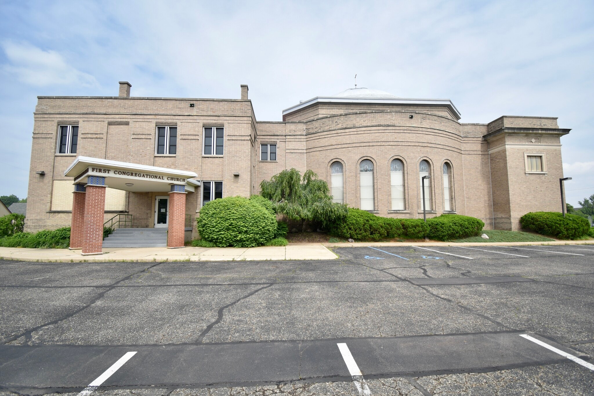 145 Capital Ave NE, Battle Creek, MI for Sale