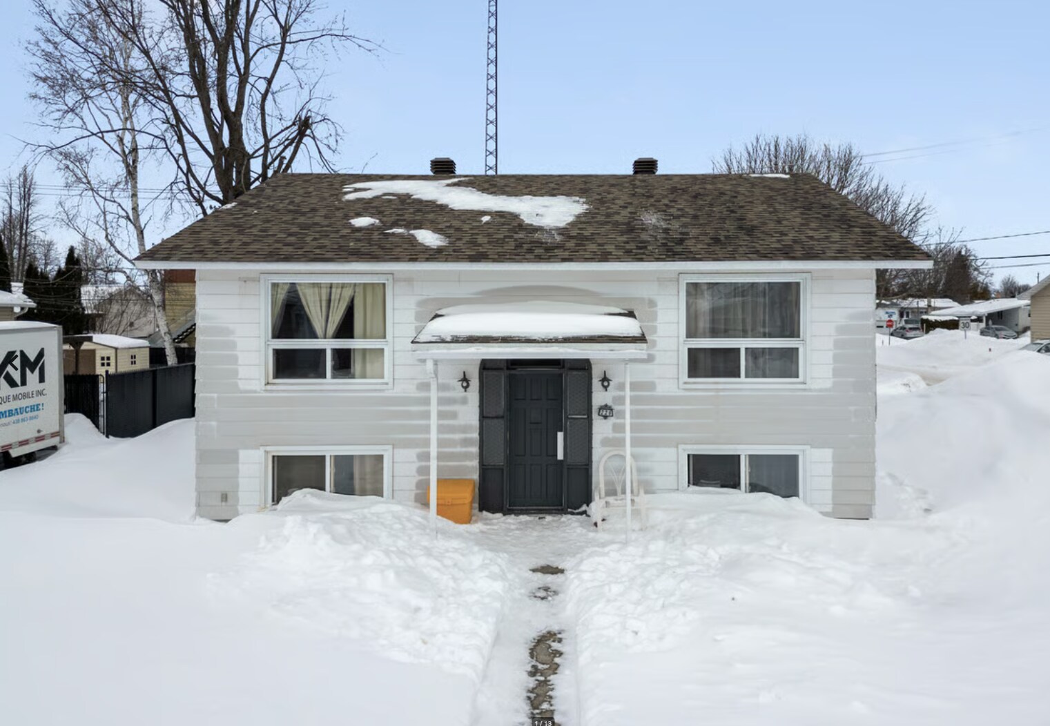 226 Rue Leblanc, Salaberry-de-valleyfield, QC for Sale