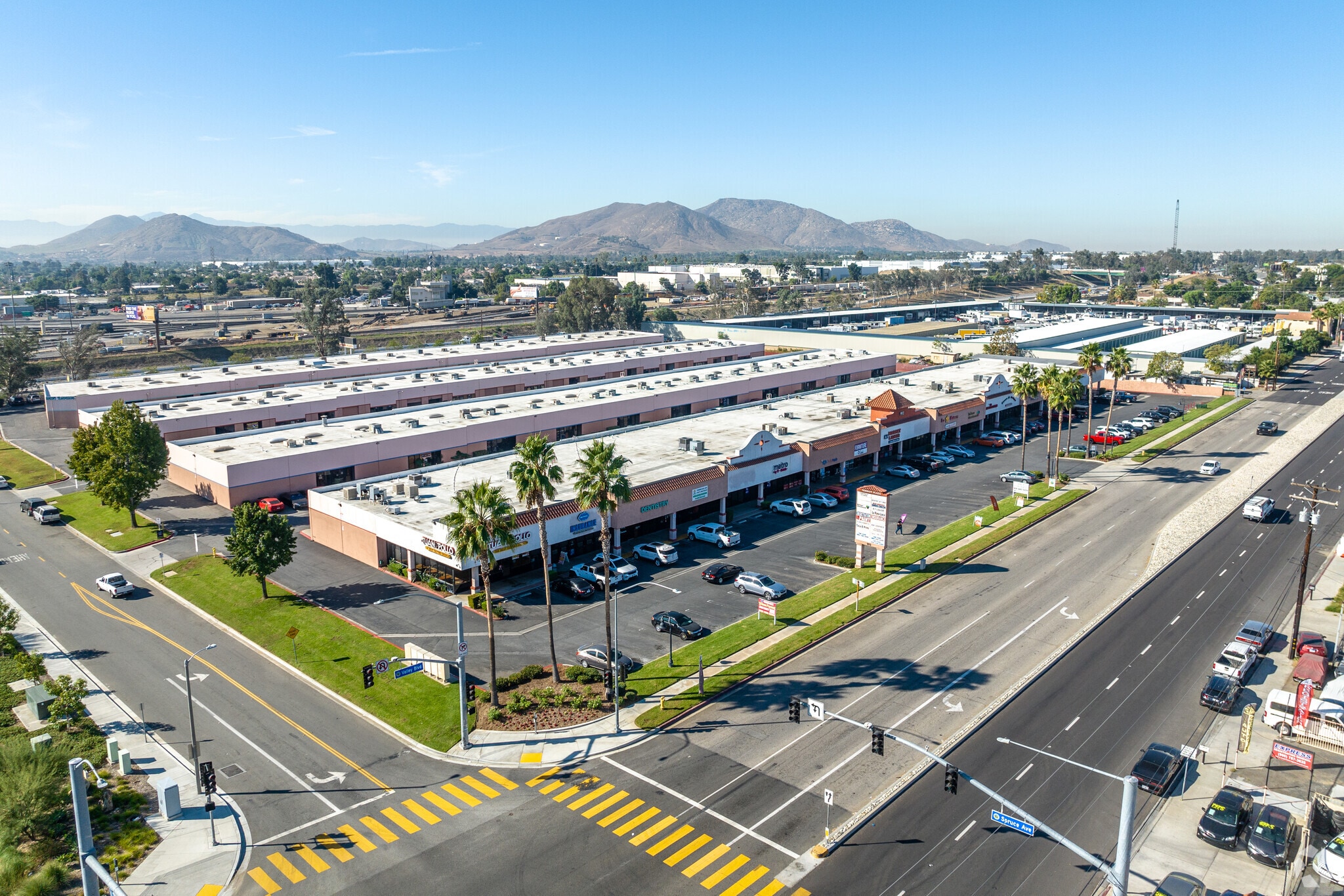993 W Valley Blvd, Bloomington, CA for Rent