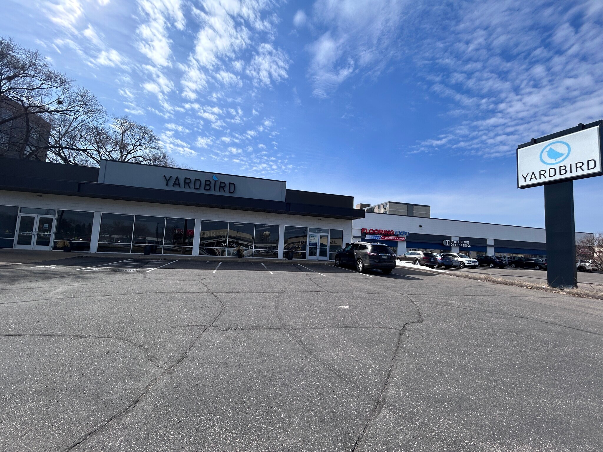 8215 Highway 7, Saint Louis Park, MN for Rent