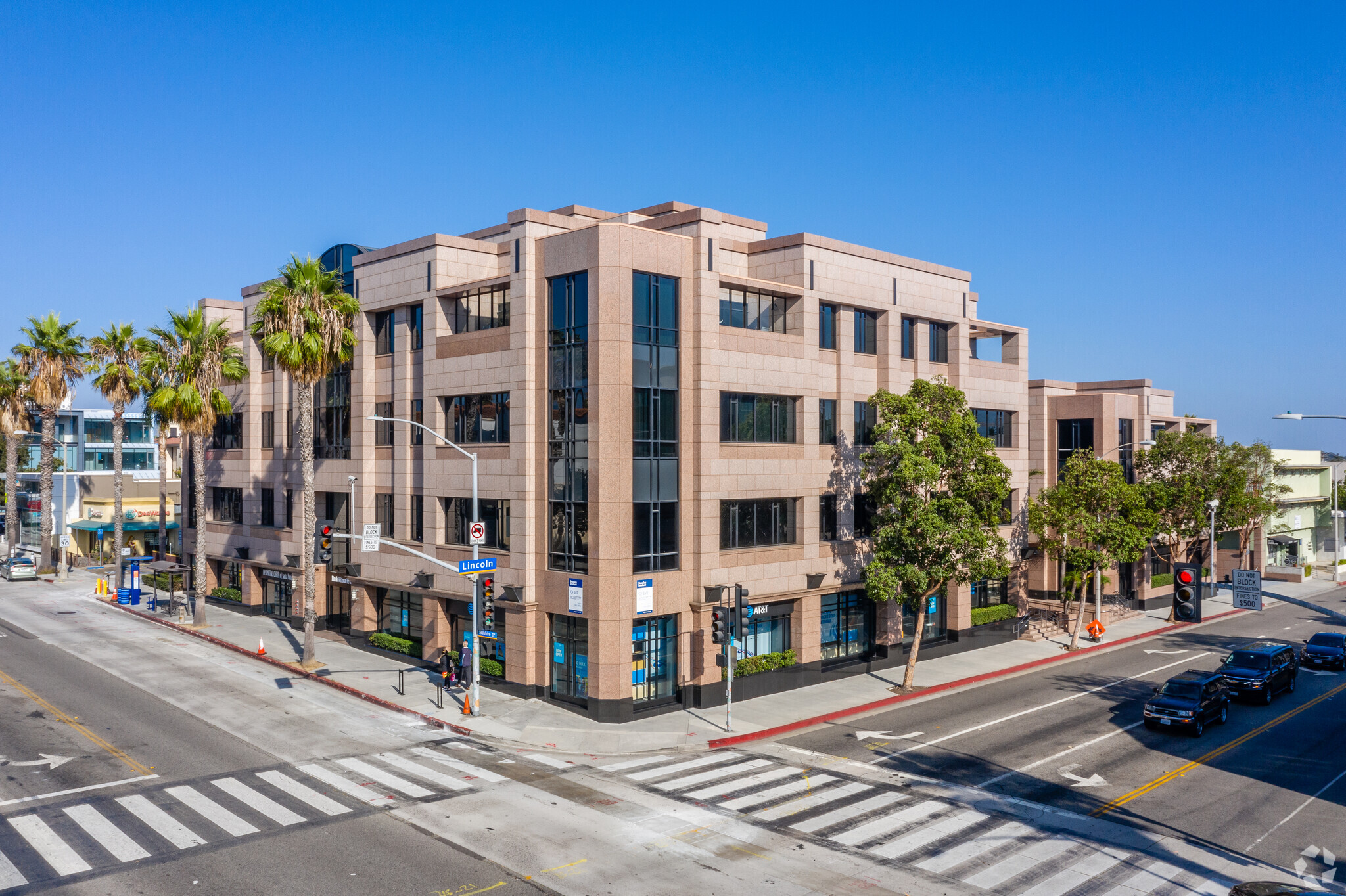 808 Wilshire Blvd, Santa Monica, CA for Rent