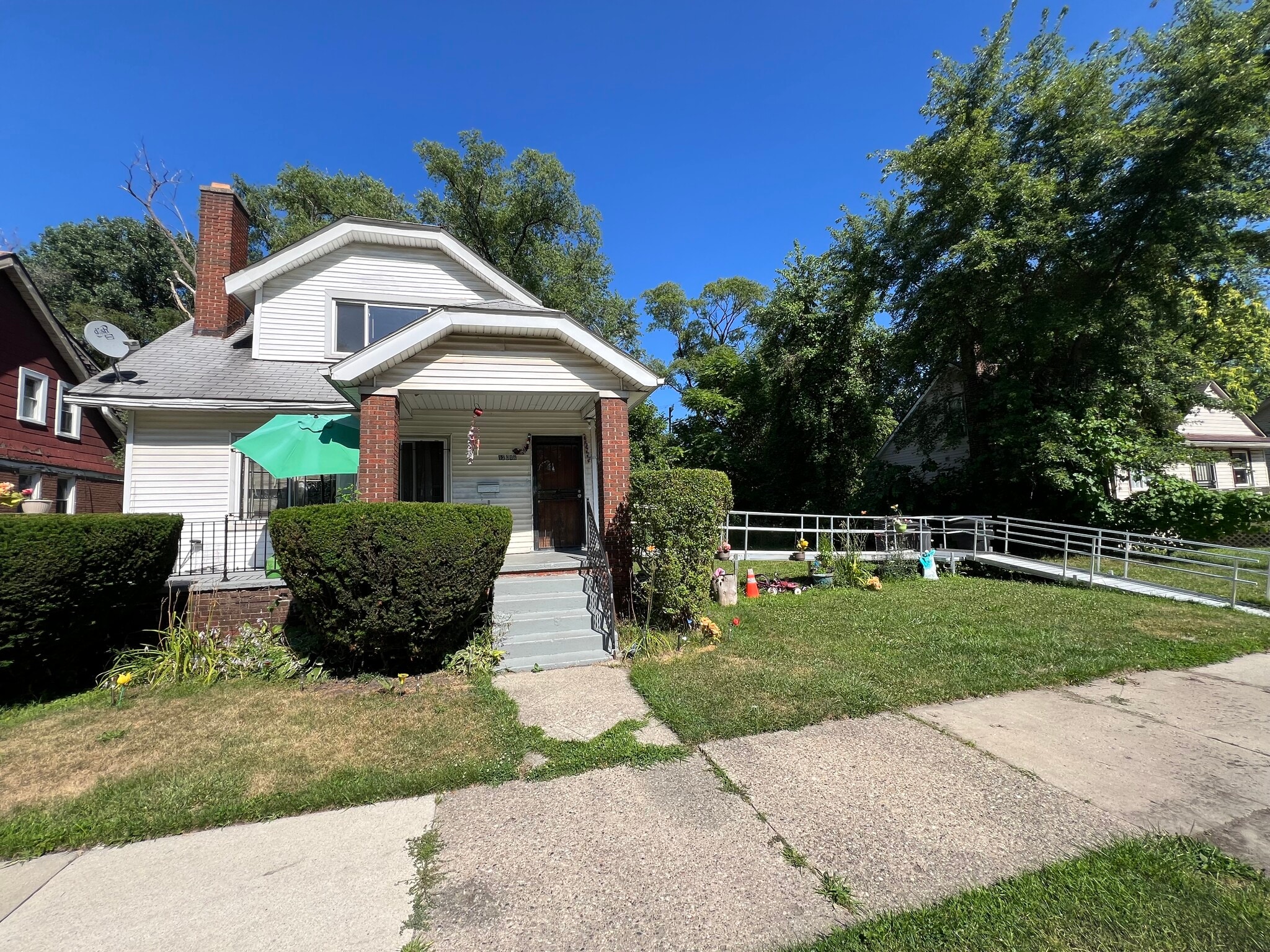 12048 Meyers Rd, Detroit, MI for Sale