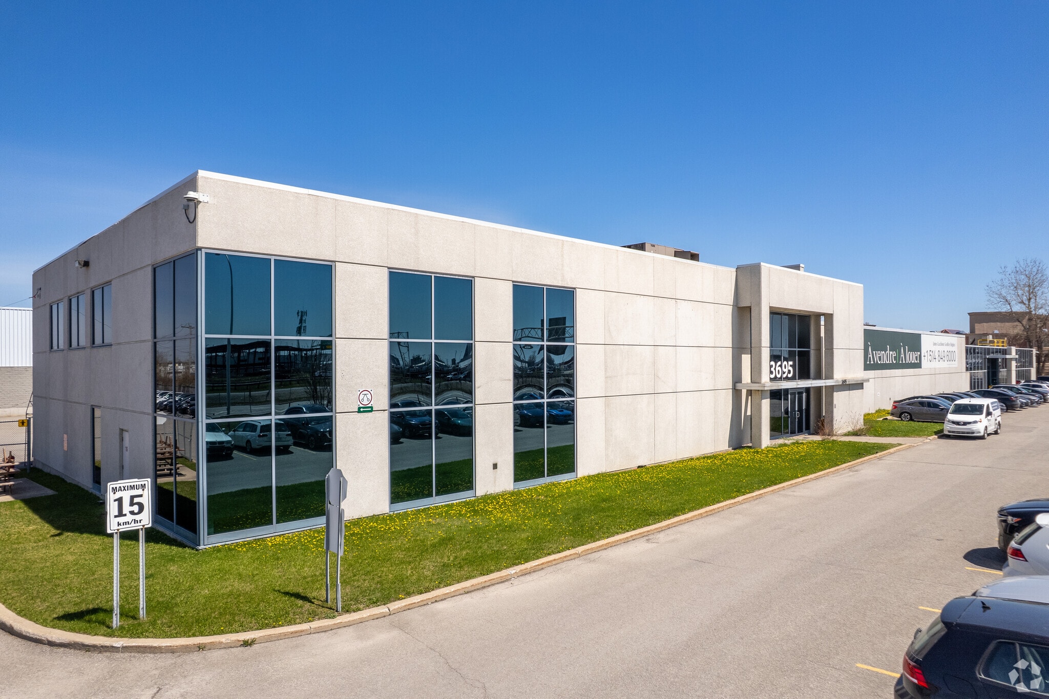 3695 Aut des Laurentides (A-15) Desste E, Laval, QC for Rent