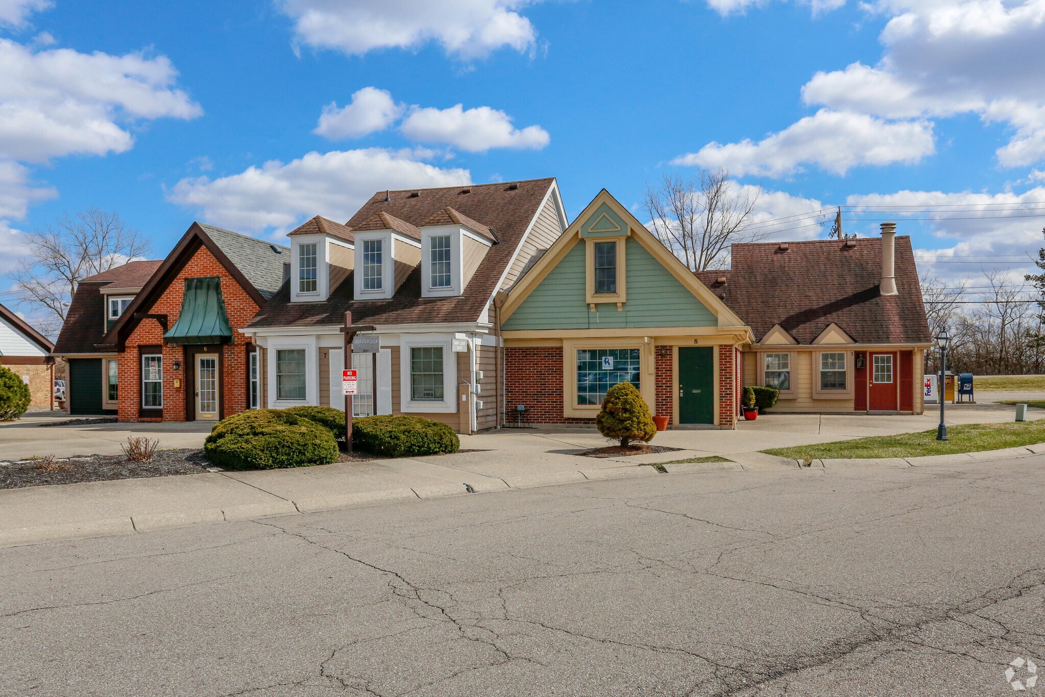 8401 Claude Thomas Rd, Franklin, OH for Sale