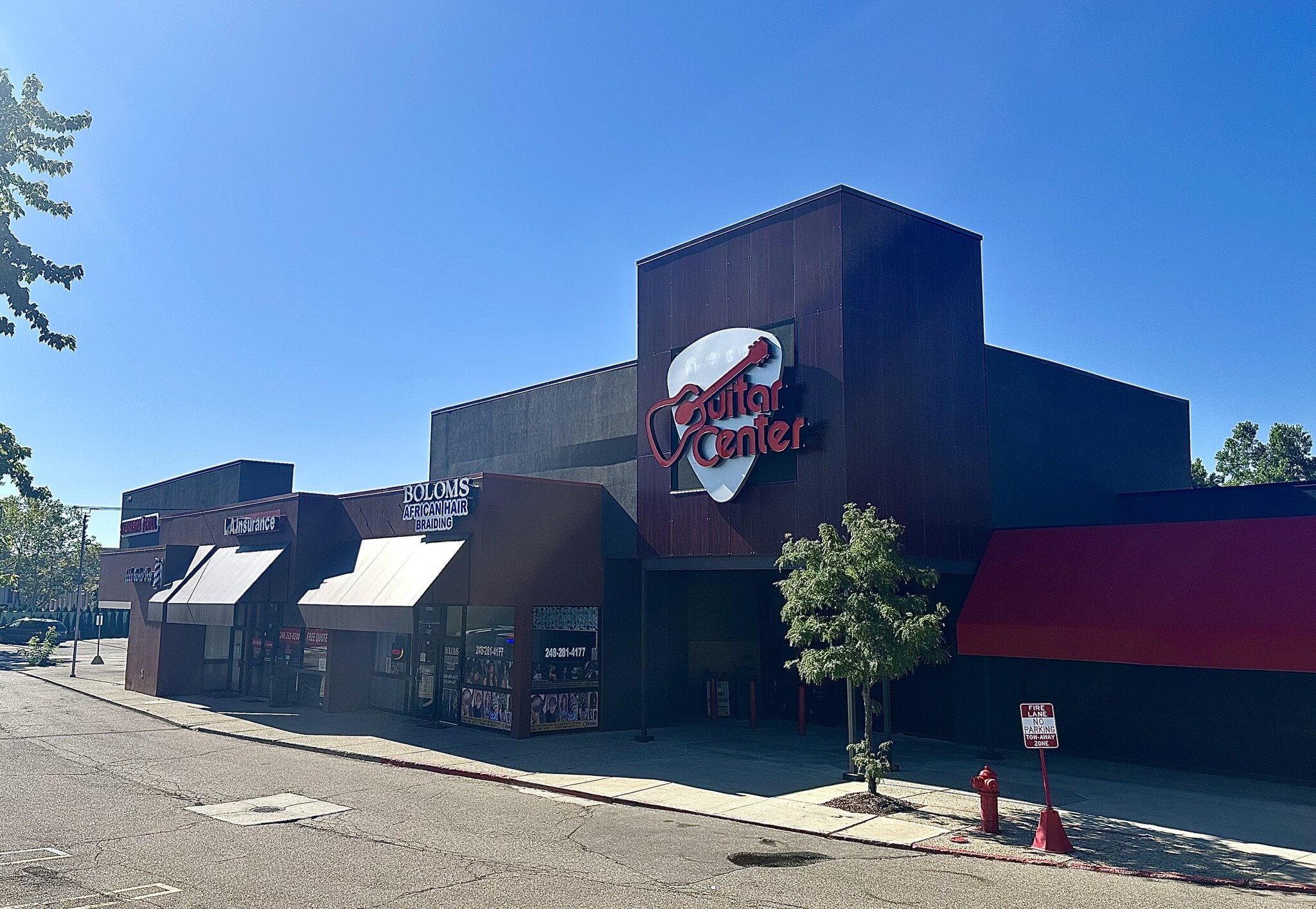 29555 Northwestern Hwy, Southfield, MI for Sale