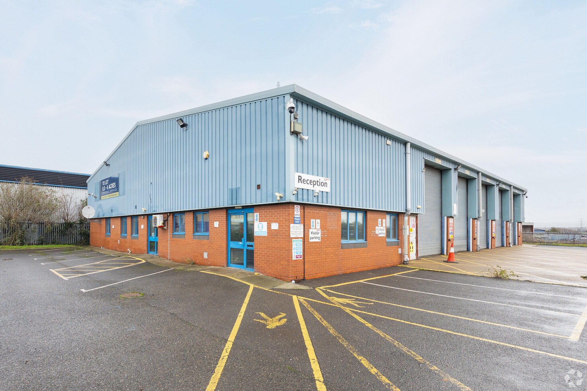 Barlow Way, Rainham, LND for Rent