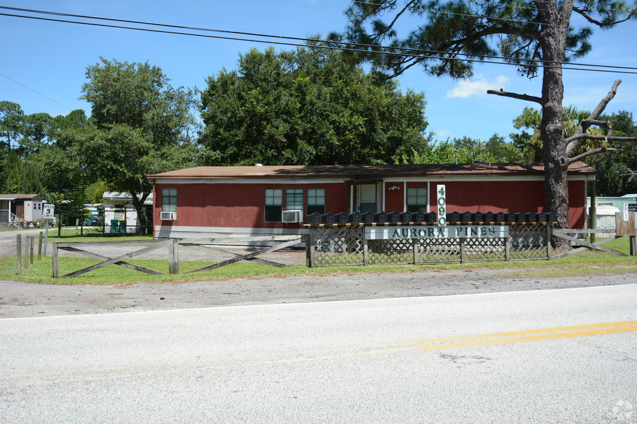 4090 Aurora Rd, Melbourne, FL for Sale