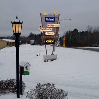 Dunbar, WI Hospitality - W11466 US Hwy 8