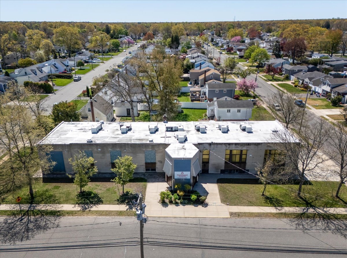 330 Central Ave, Deer Park, NY for Sale