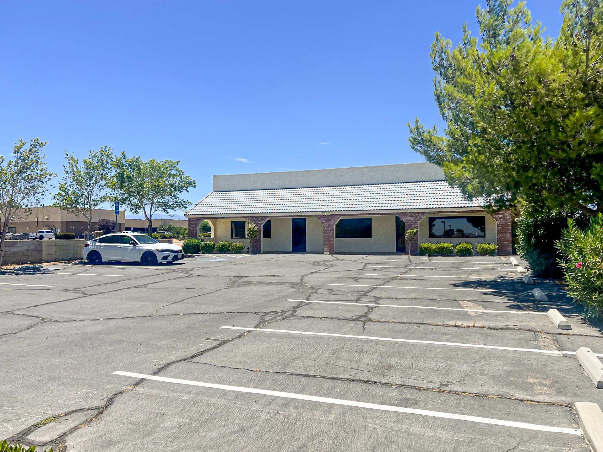 14434 California Ave, Victorville, CA for Sale