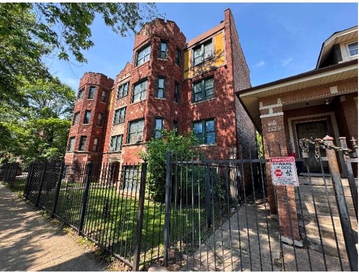 8156 S Laflin St, Chicago, IL for Sale