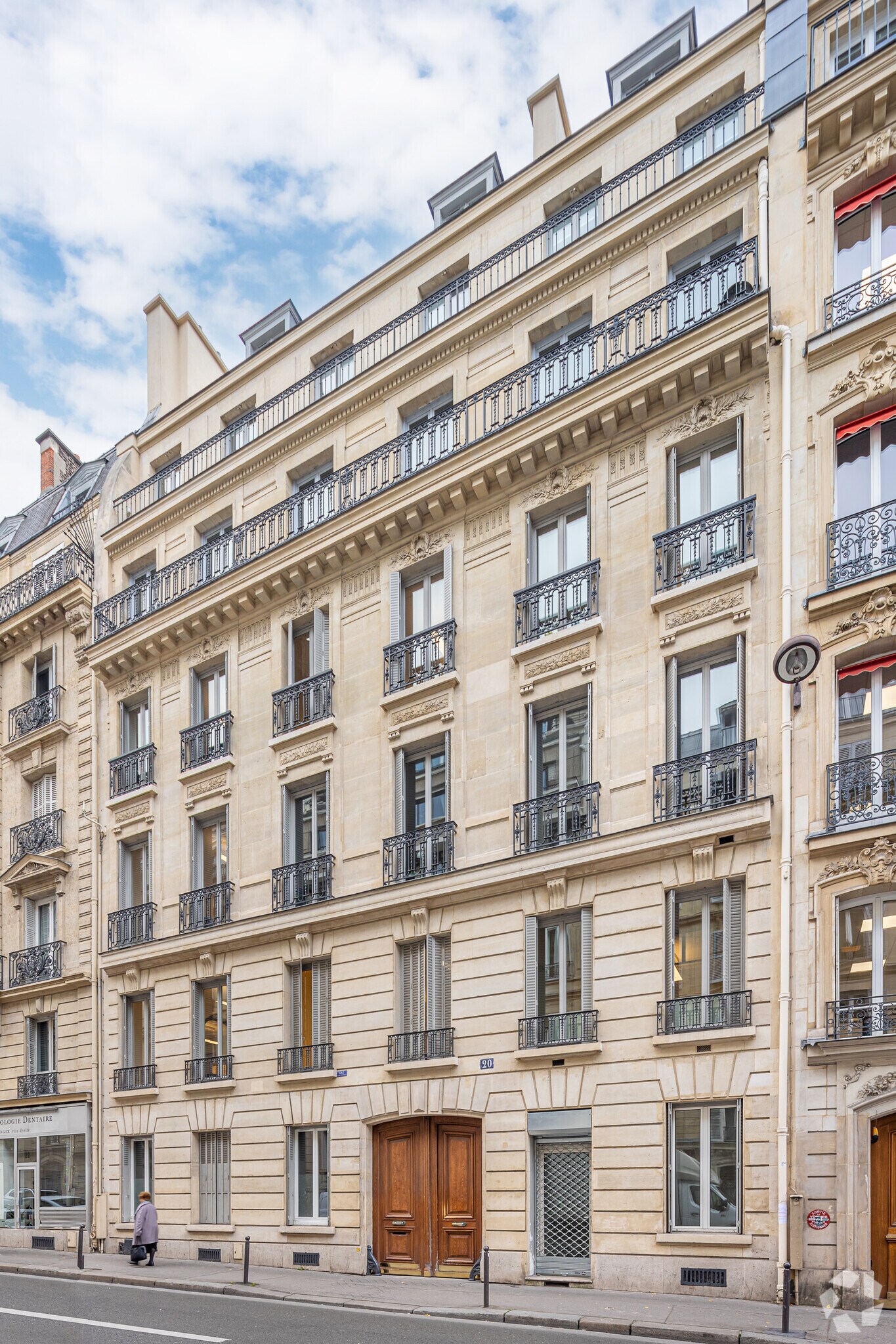 20 Rue De Saint-Pétersbourg, Paris, PAR for Rent