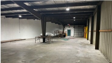 824 W Delavan Dr, Janesville, WI for Sale