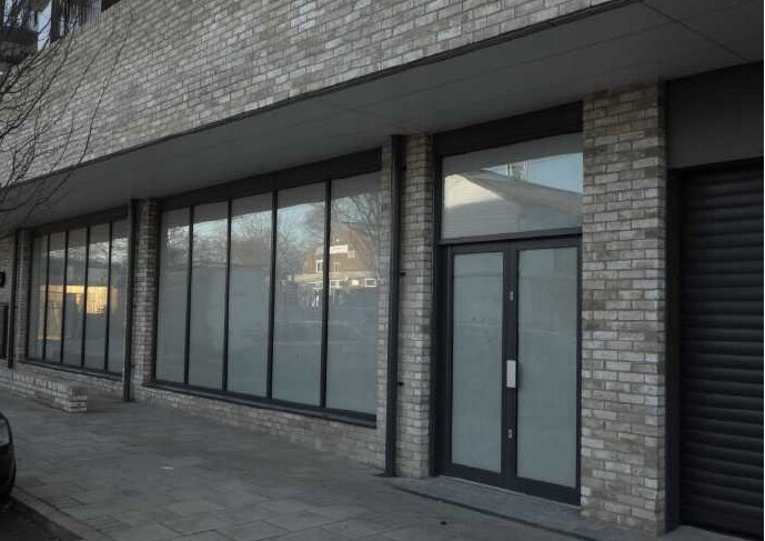 16-23 Westmoreland Rd, London, LND for Sale