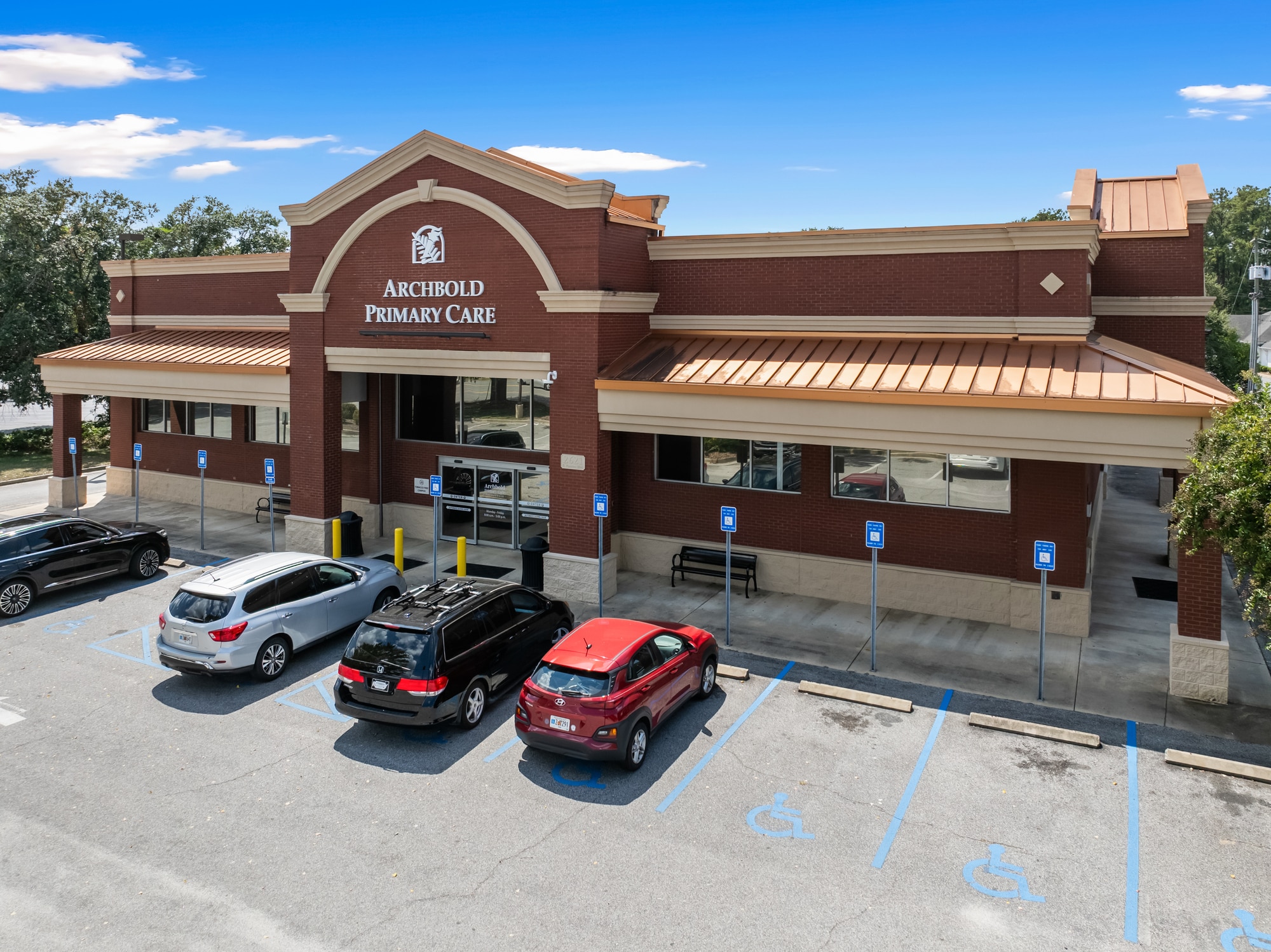 2621-2643 E Pinetree Blvd, Thomasville, GA for Sale