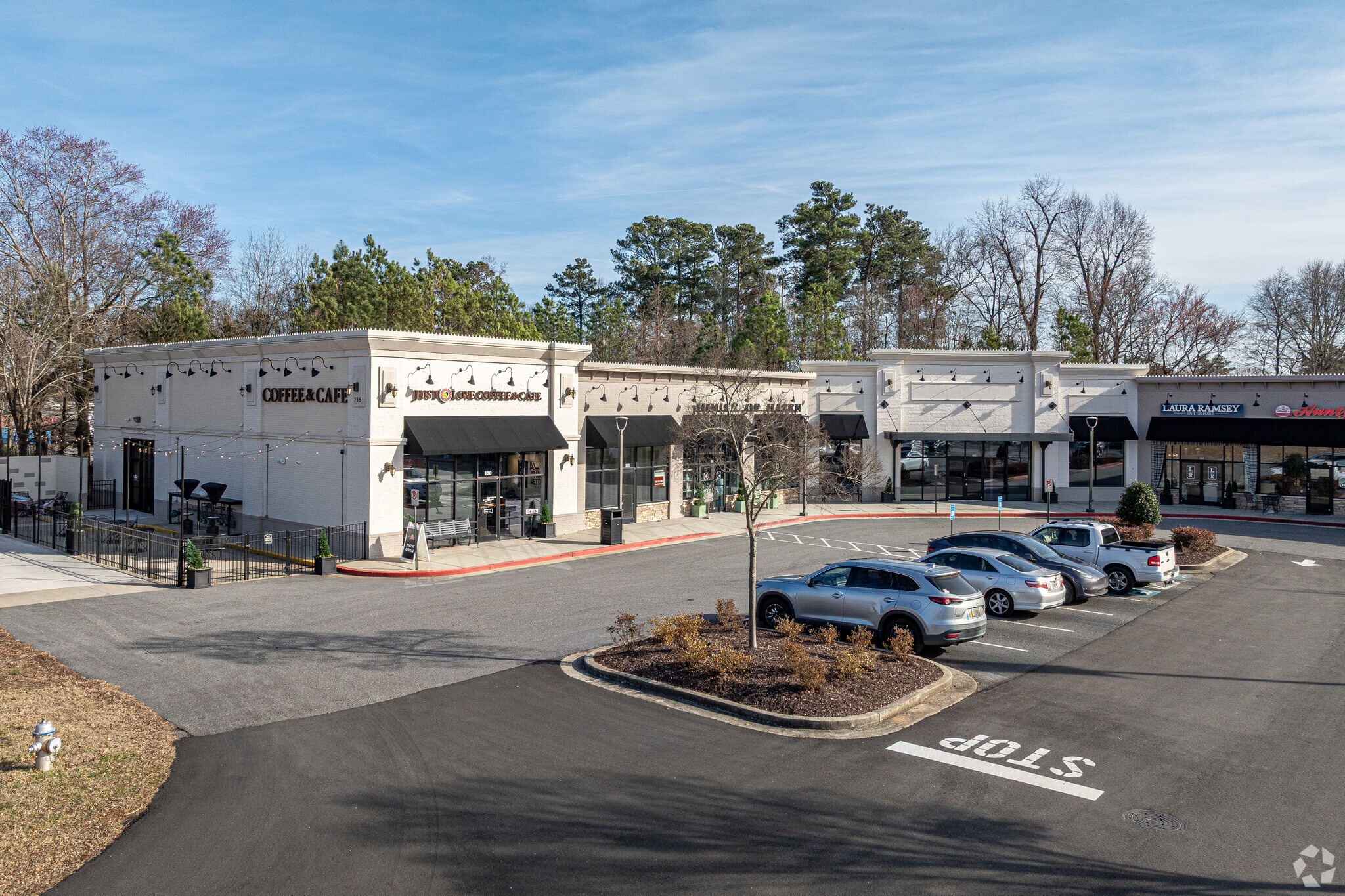 735 N Main St, Alpharetta, GA for Rent