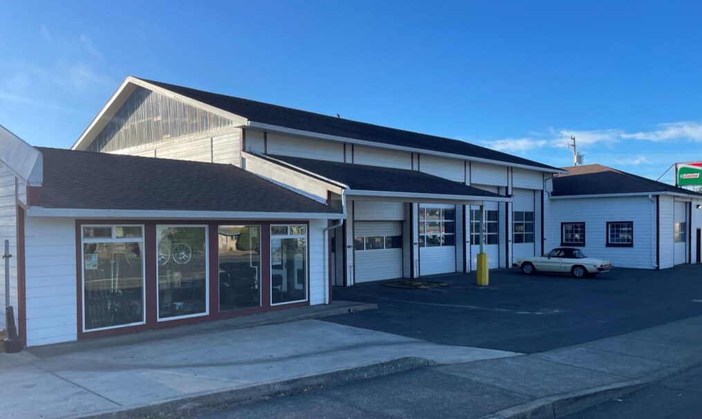 1605 SW Highway 101 Lincoln City, OR 97367 Retail Property for Sale