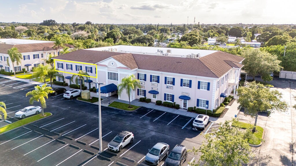 1555 Indian River Blvd, Vero Beach, FL for Rent