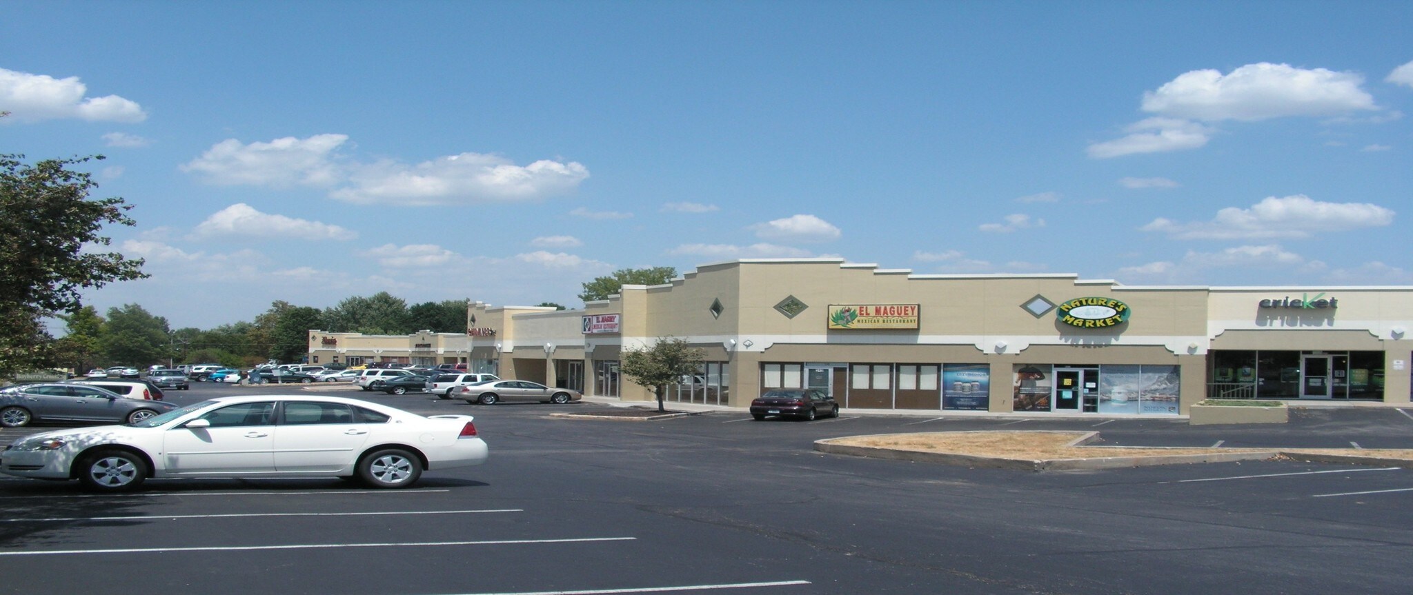 507579 SE Melody Ln Lees Summit, MO 64063 Shopping Center Property for Lease on