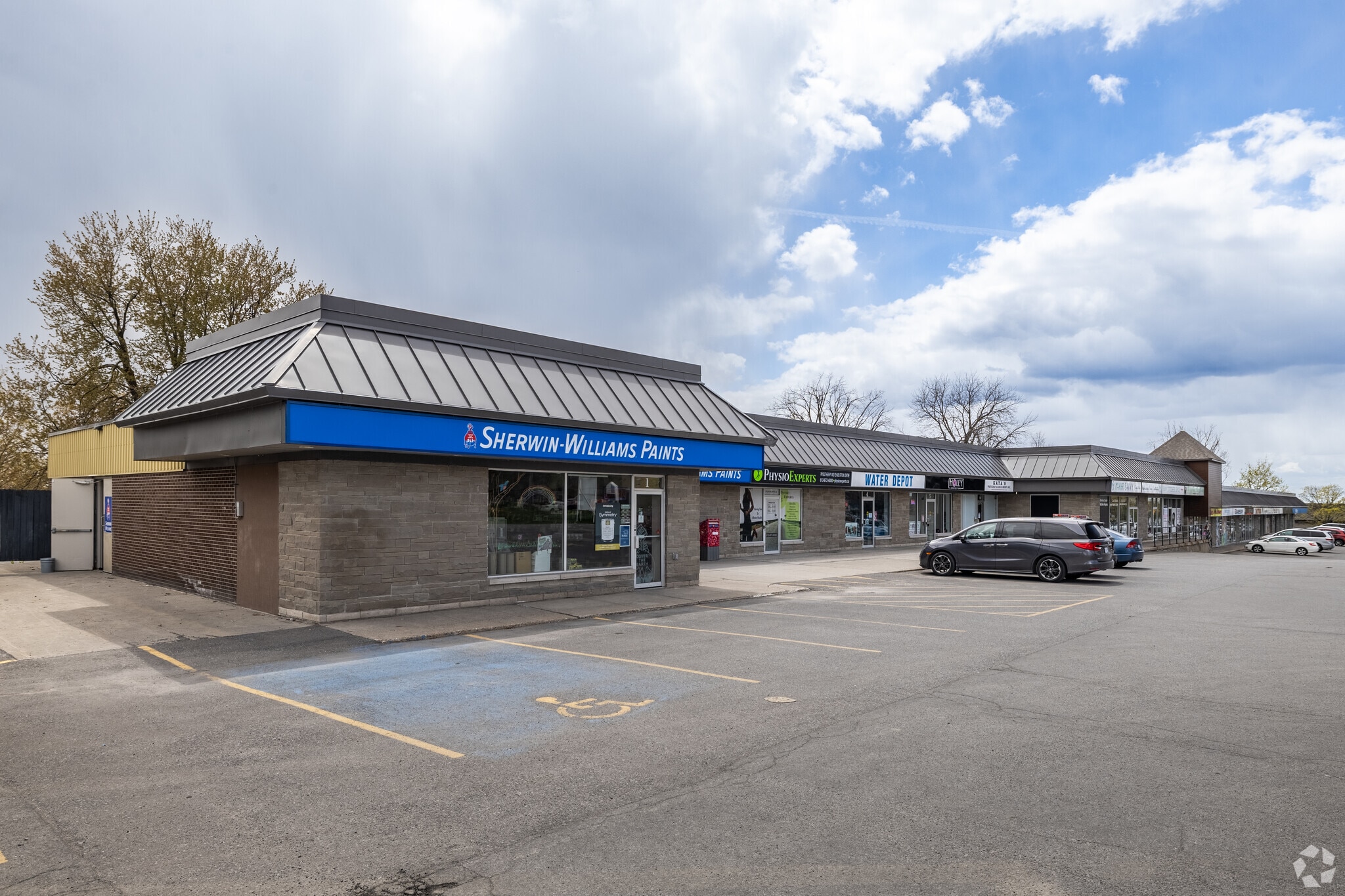 462 Hazeldean Rd, Ottawa, ON for Rent