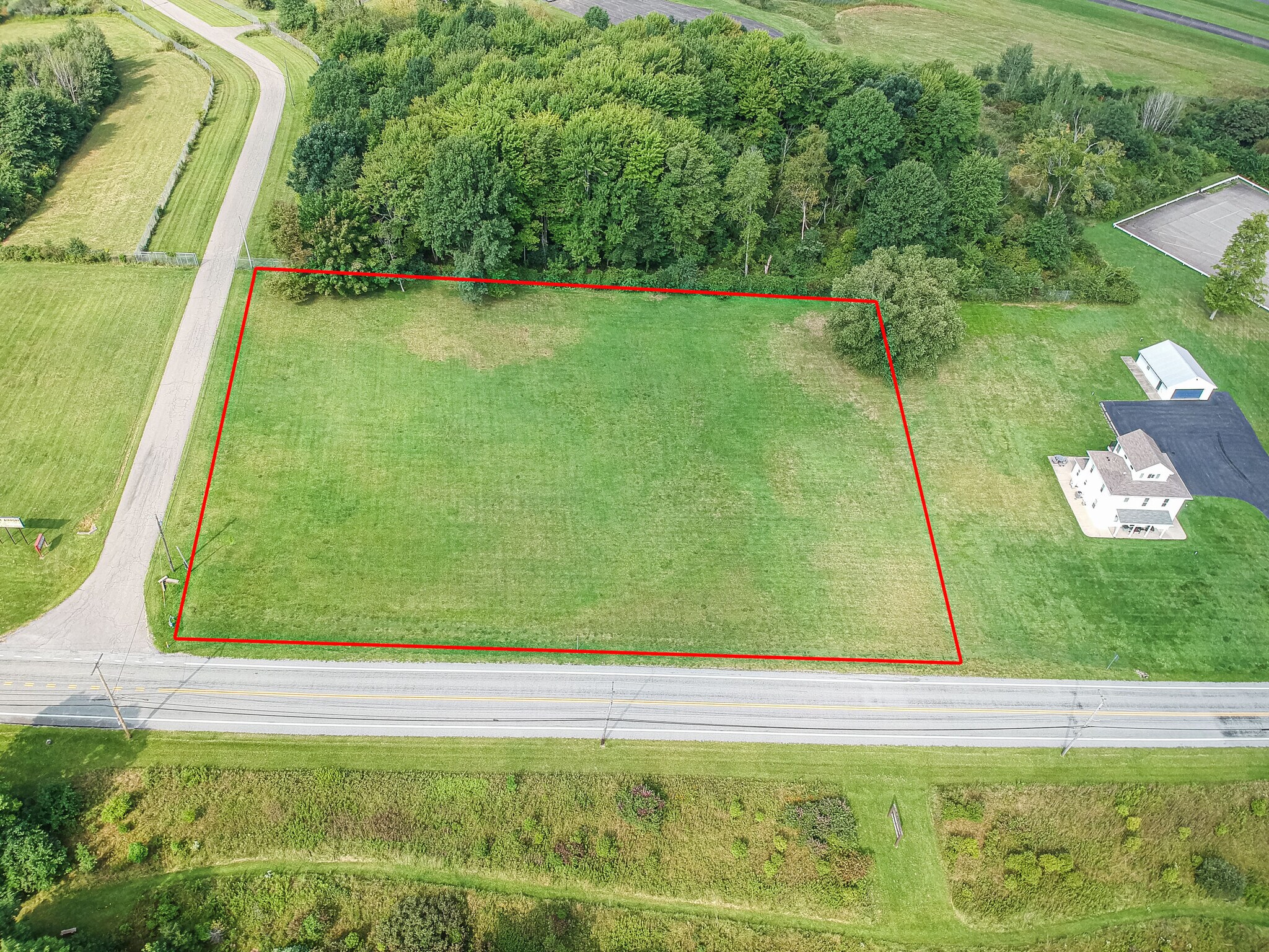 000 Old Youngstown Rd, New Castle, PA for Sale