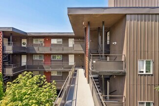 Seattle, WA Apartments - 2414 13th Ave S