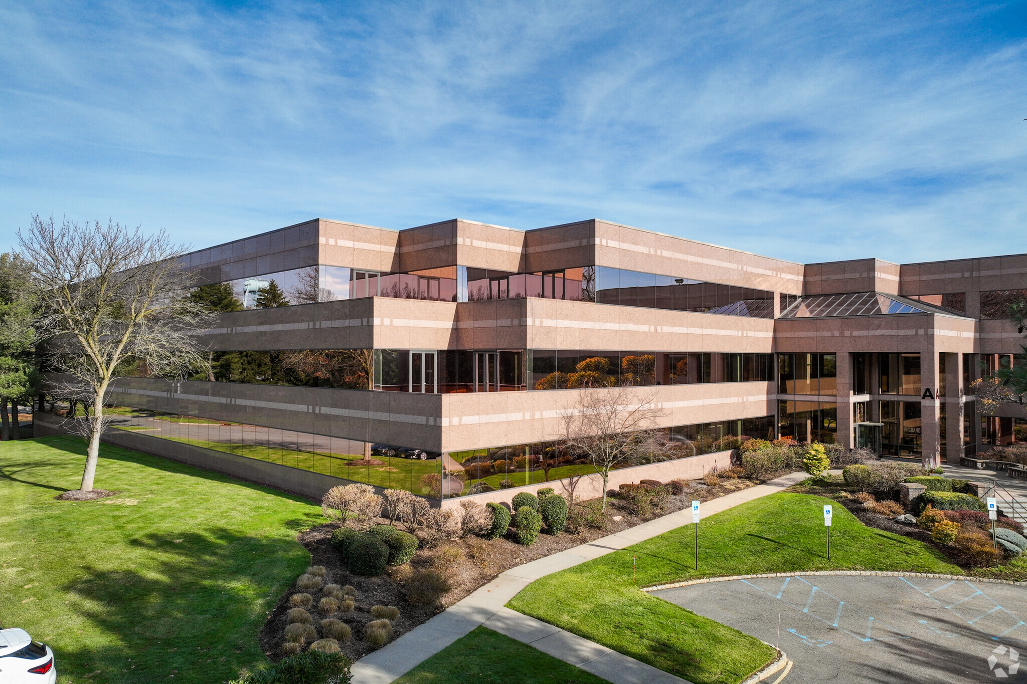 300 Interpace Pky, Parsippany, NJ for Rent