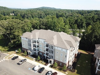 Charlottesville, VA Apartments - 411 Afton Pond Ct