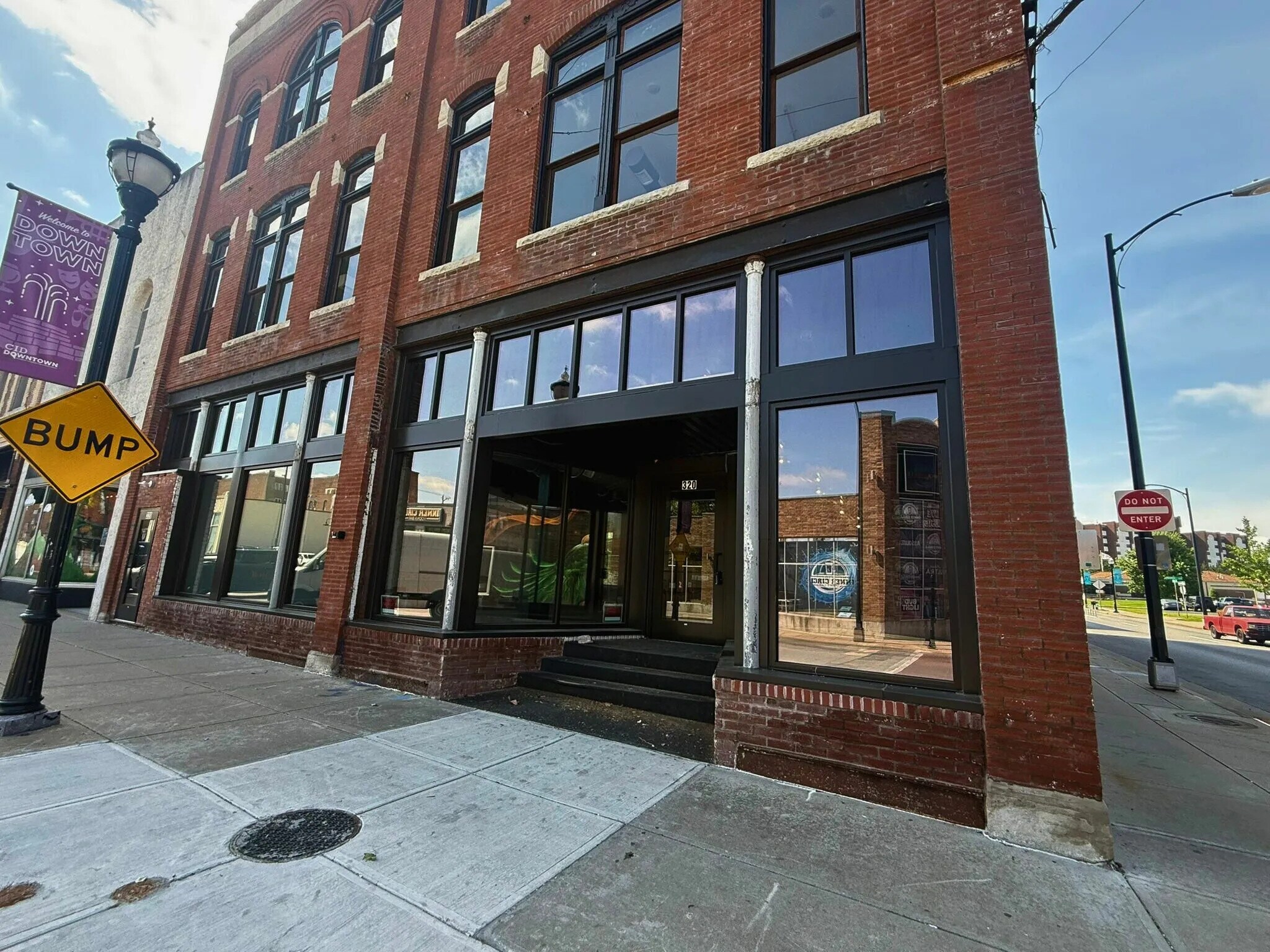 320 W Walnut St, Springfield, MO for Rent