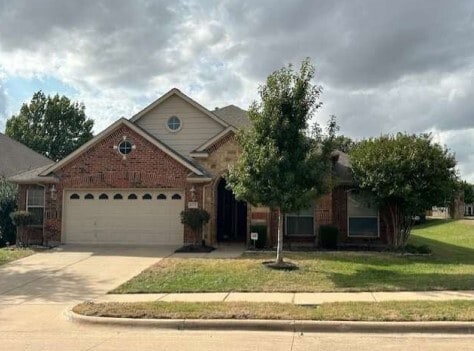 10525 Melrose Ln, Fort Worth, TX for Sale