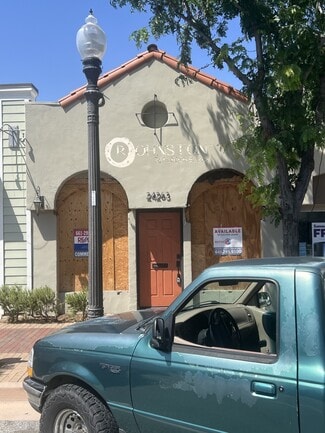 Newhall, CA Retail - 24263 Main St