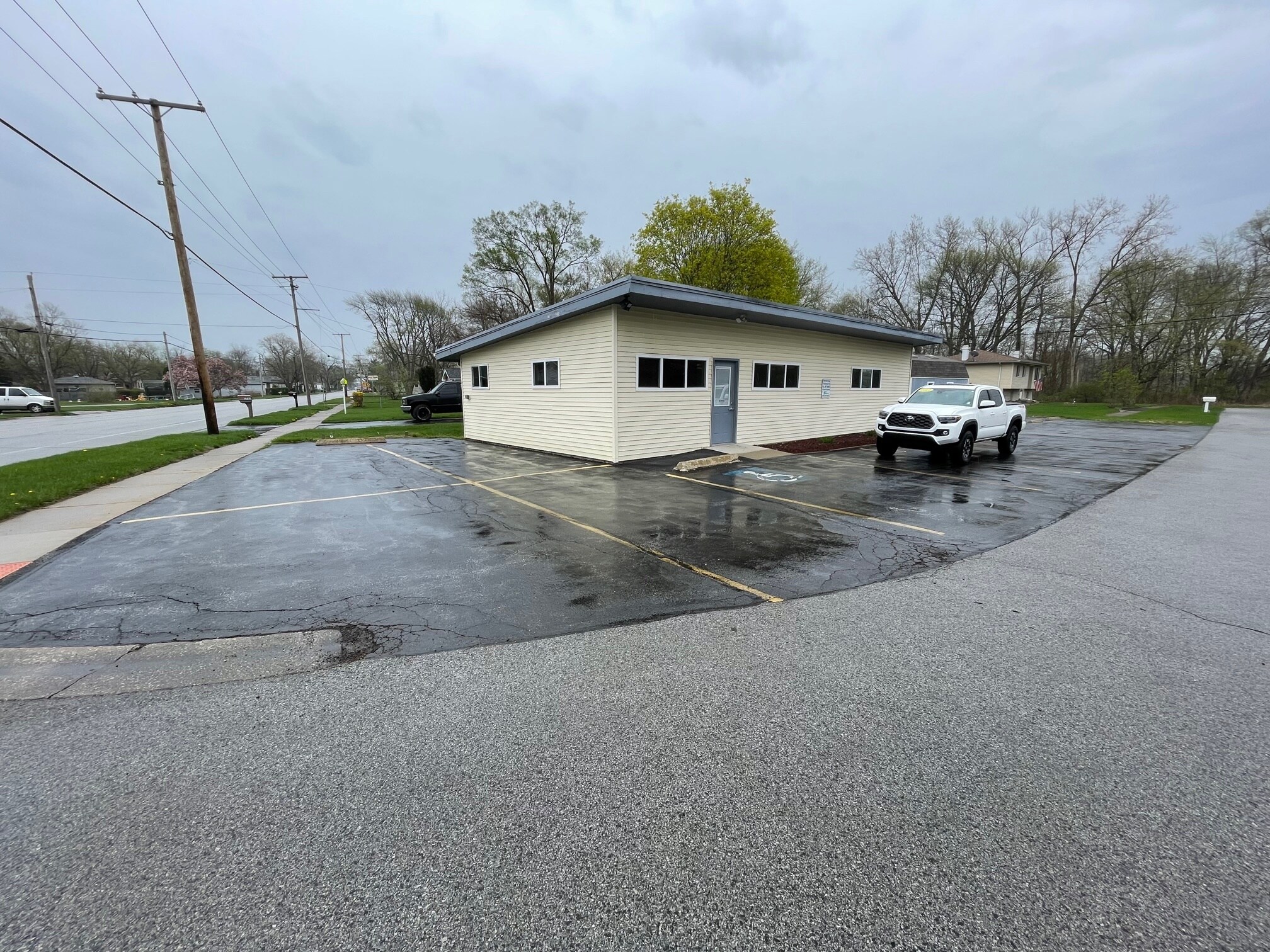 1741 W Old Ridge Rd Hobart, IN 46342 Retail Property for Sale on