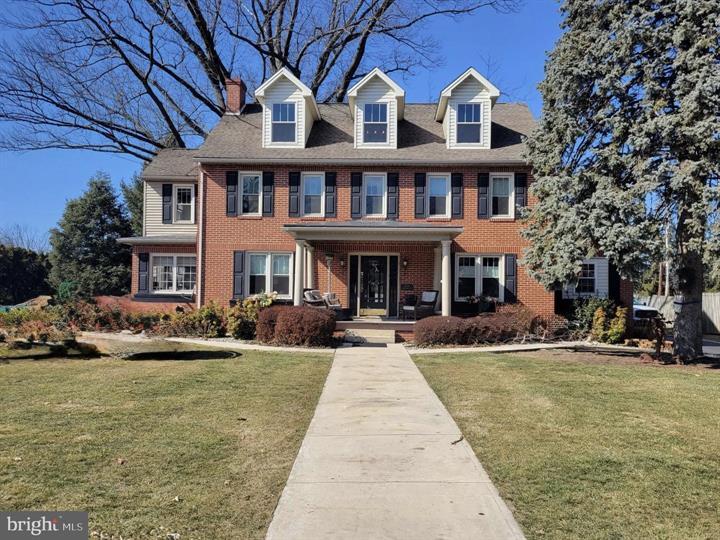 835 W King St, Shippensburg, PA for Sale