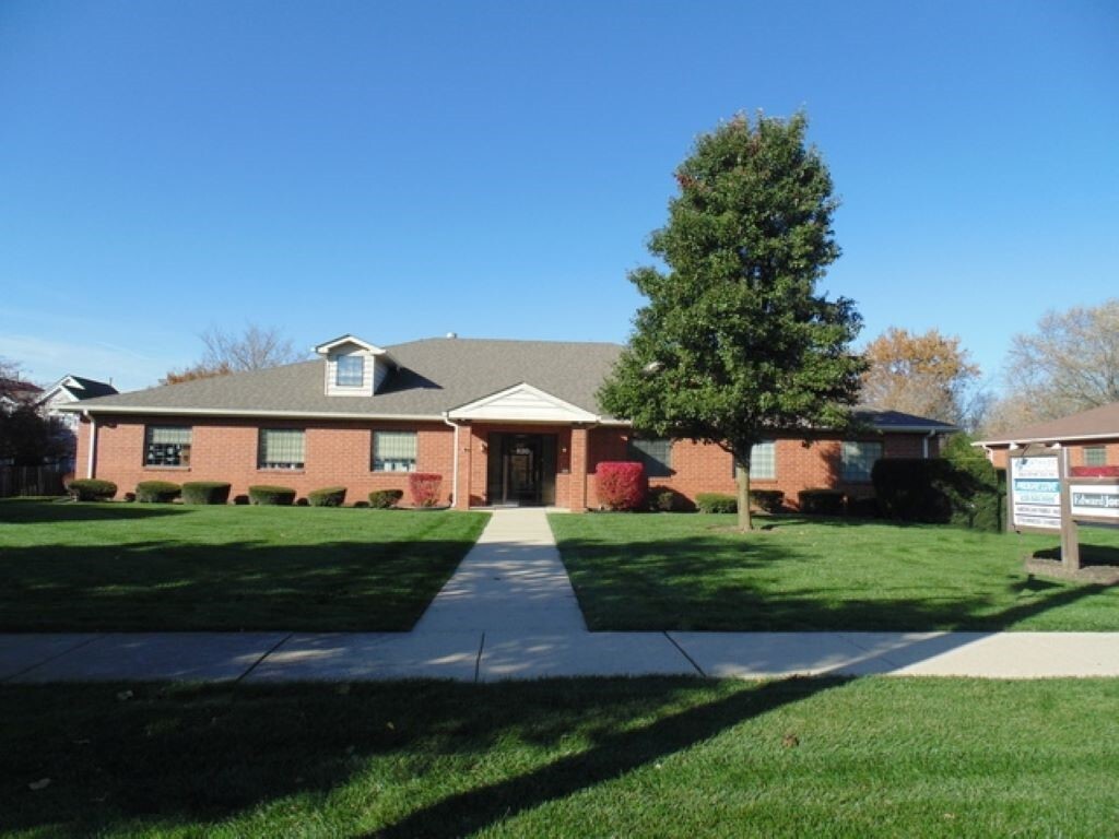 820 S Bartlett Rd, Streamwood, IL for Rent