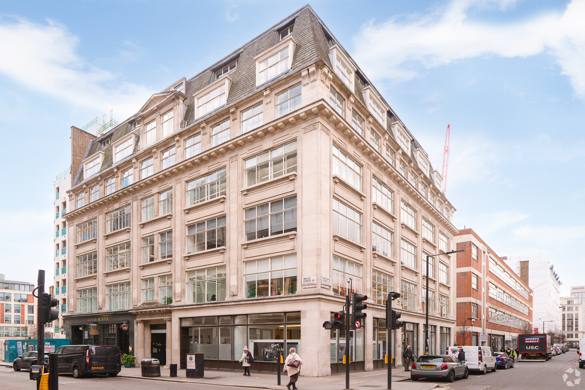 75 Wells St, London, LND for Rent