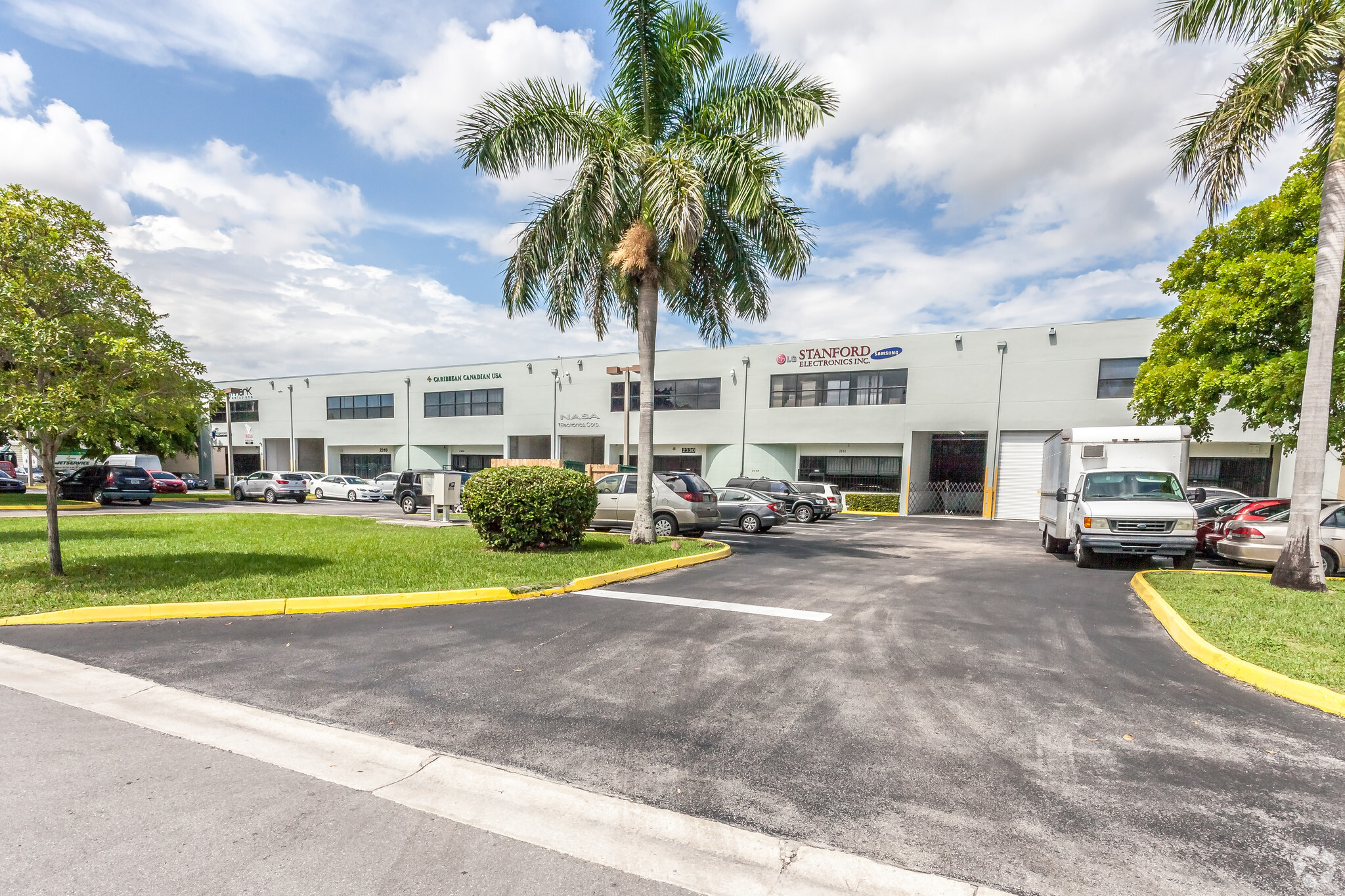 2310 NW 102nd Pl, Doral, FL for Rent