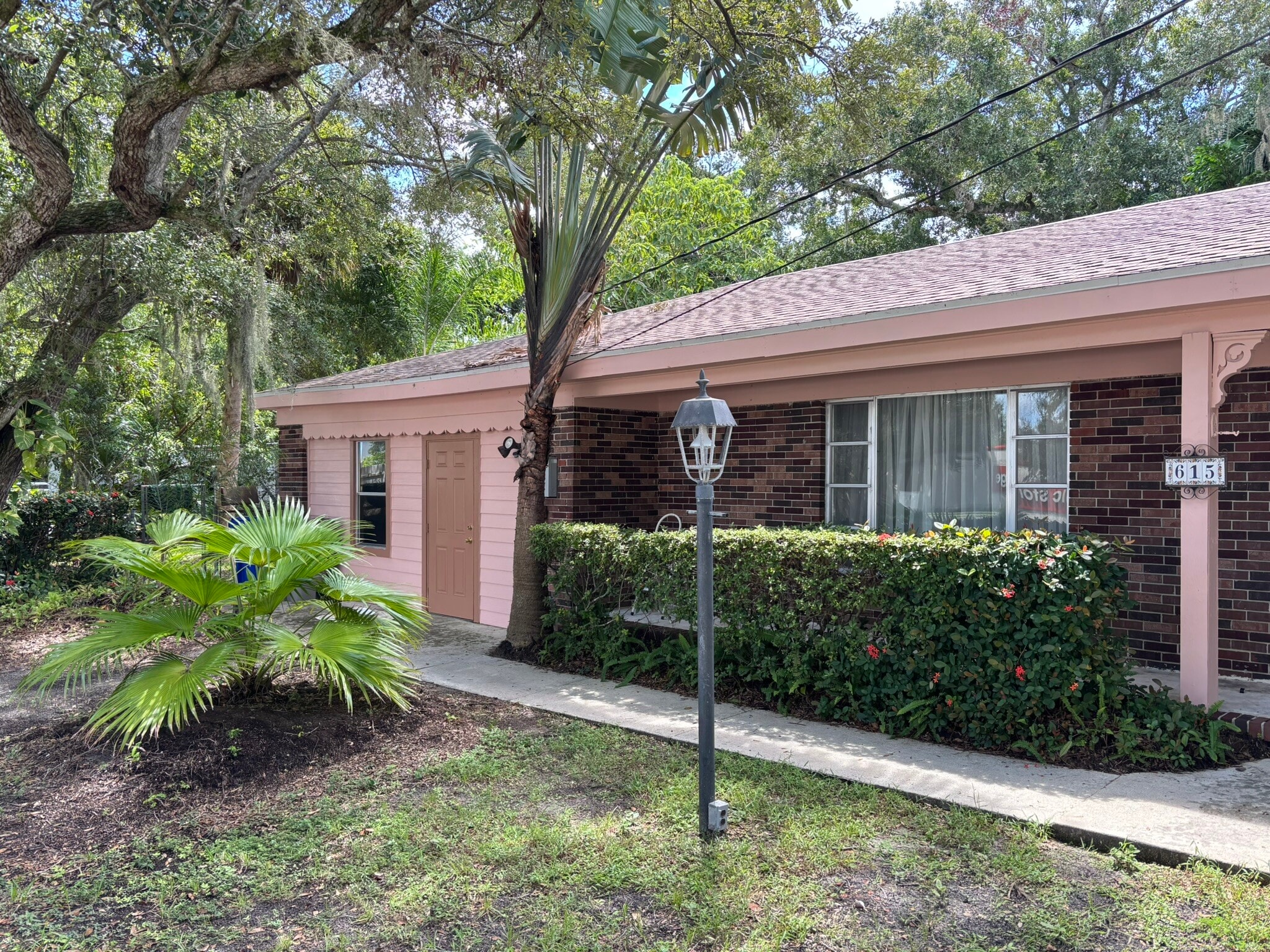 615 4th St, Vero Beach, FL for Sale