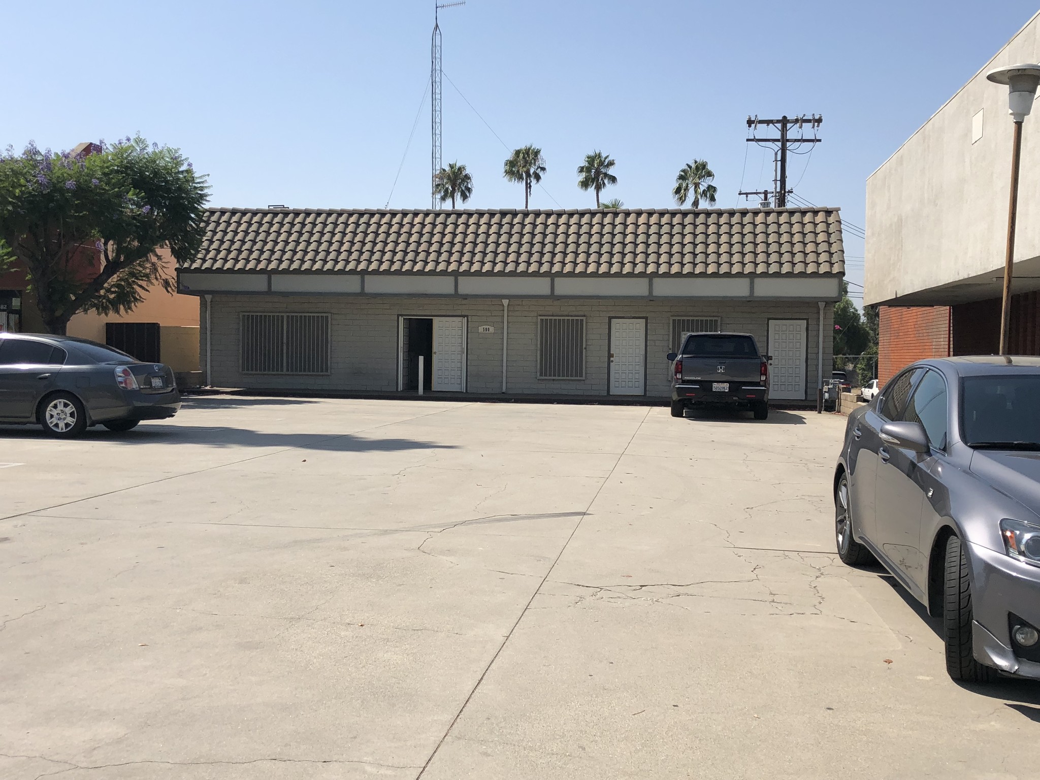 578-580 E Foothill Blvd, Azusa, CA for Rent