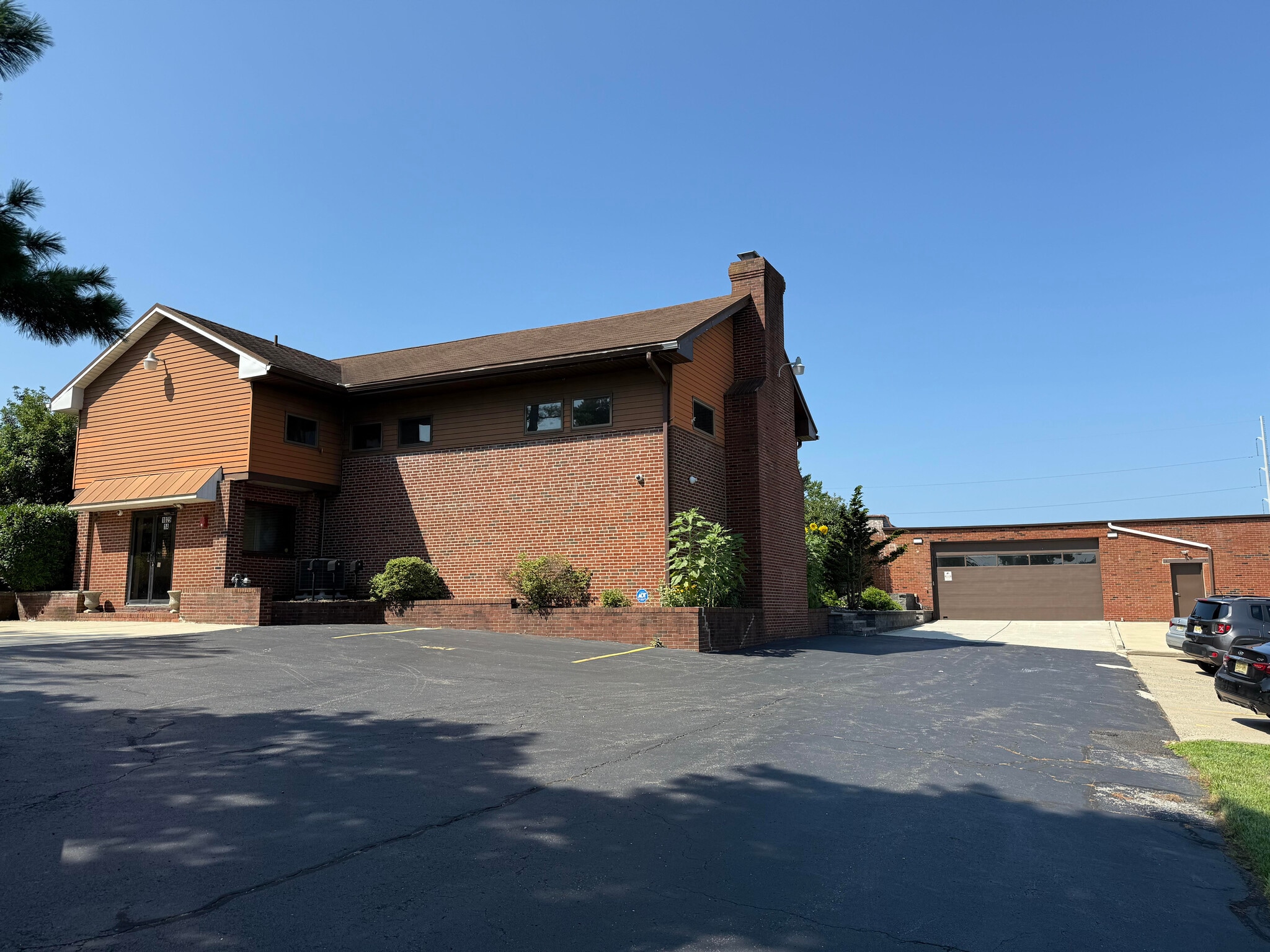 1025 N Black Horse Pike, Runnemede, NJ for Rent