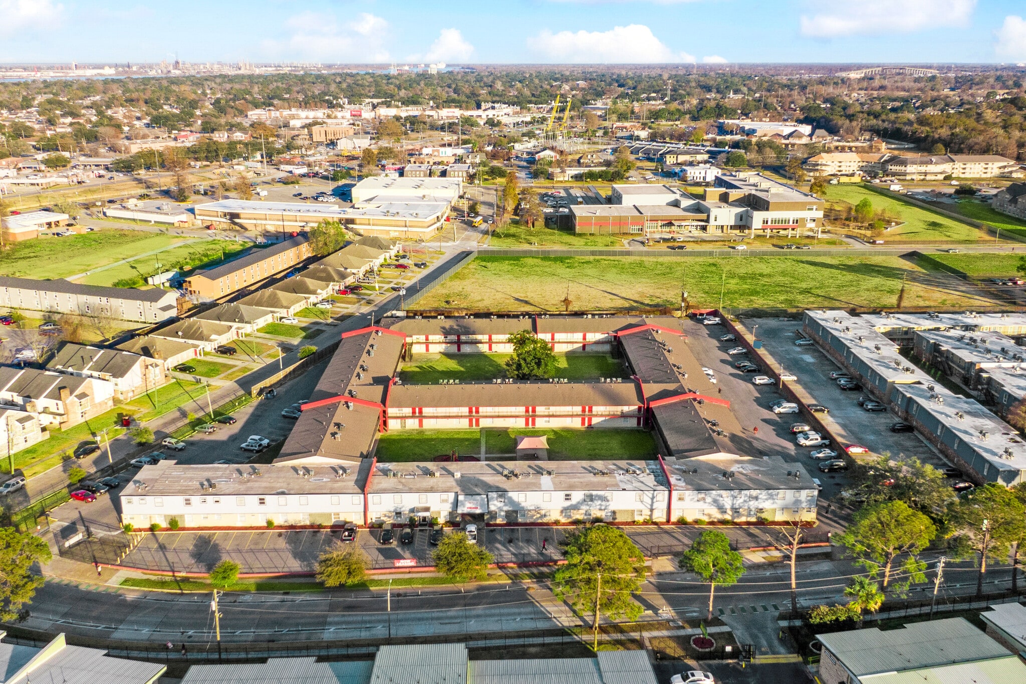 3300 Garden Oaks Dr, New Orleans, LA for Sale