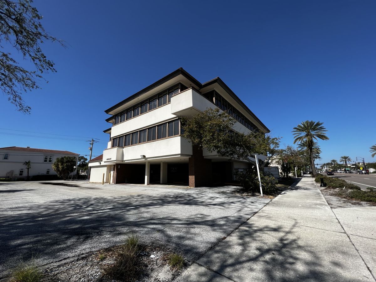 420 Tamiami Trl S, Venice, FL for Sale