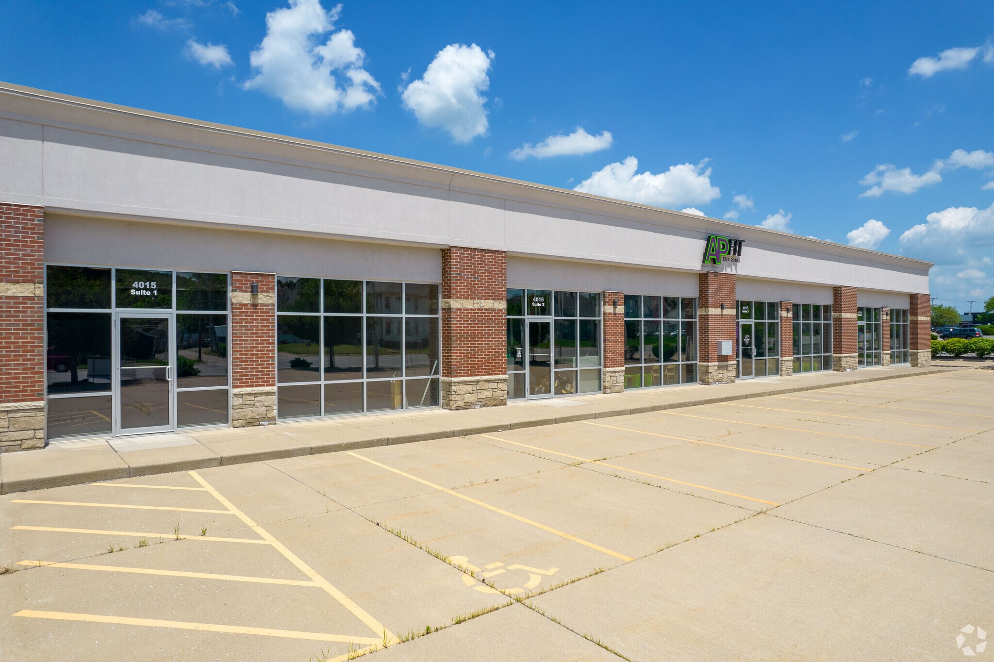 4015 6th Ave, Rock Island, IL for Rent