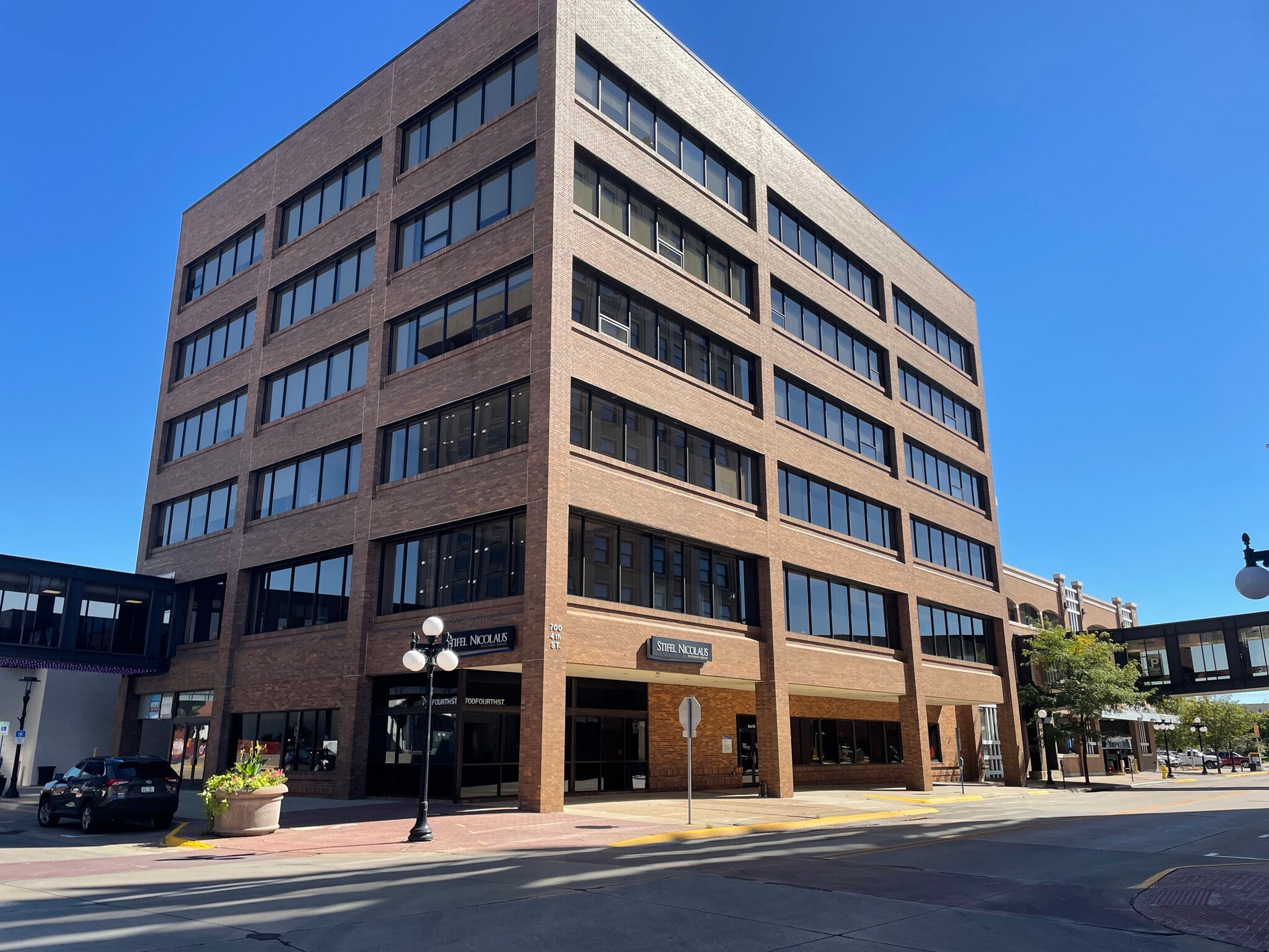 700 4th St, Sioux City, IA for Rent